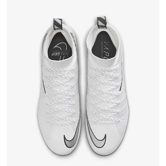 Athletic_Shoes